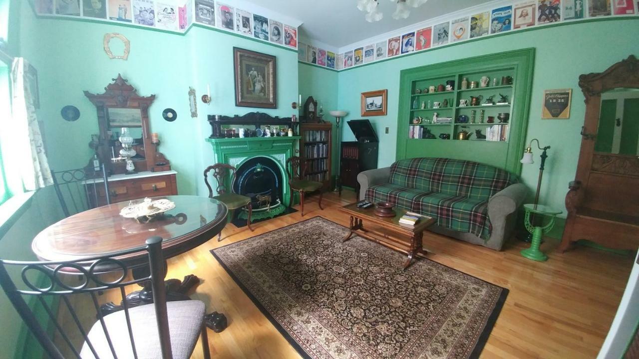 Gower Manor Historic Bed & Breakfast Сент-Джонс Экстерьер фото